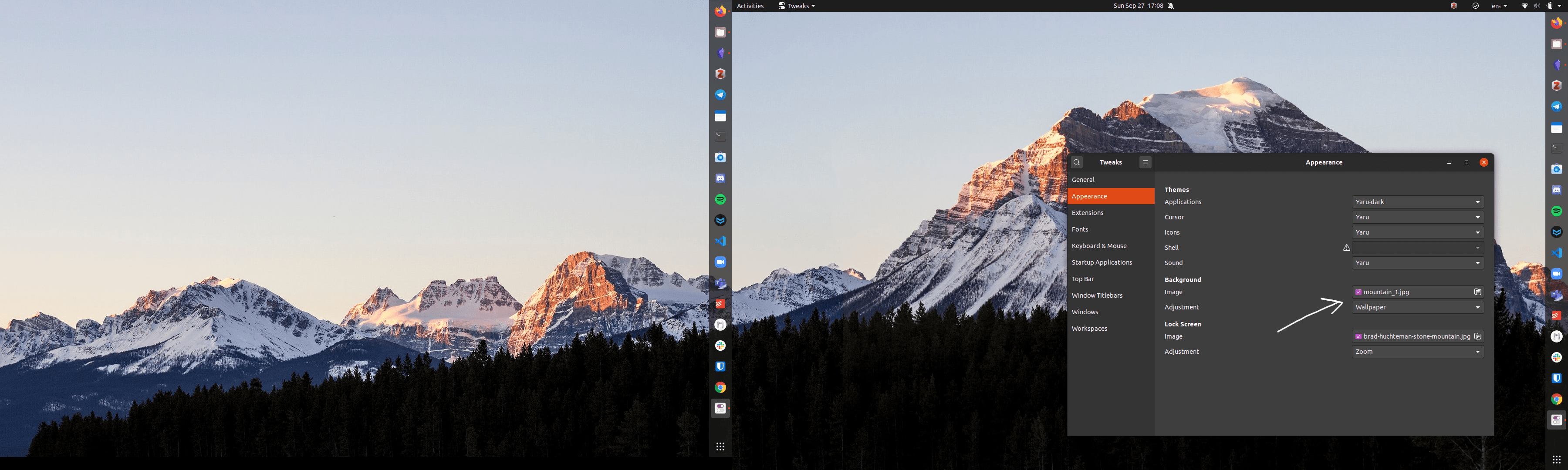 Dual-screen wallpaper on Ubuntu with Gnome Tweaks.